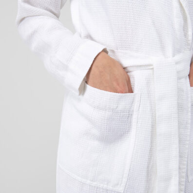 White linen bathrobe, with pockets