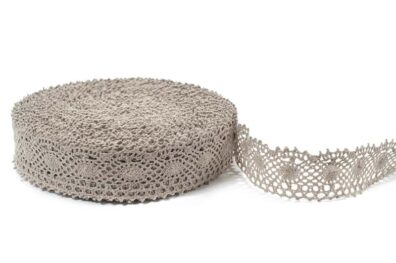 Natural linen lace No. 18