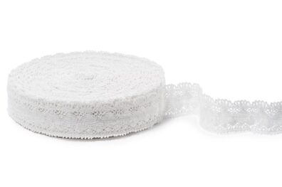 Off-white linen lace No. 39
