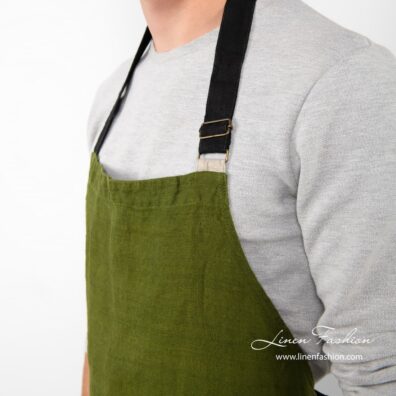 100% linen apron in green color.