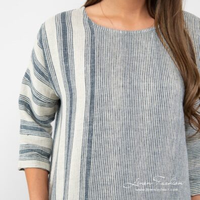 BERMUDA dress in stripes.
