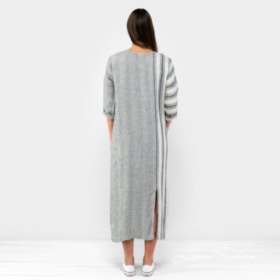 Striped dress of 100% linen fabric.