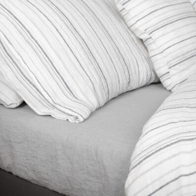 Bed linen oxford.
