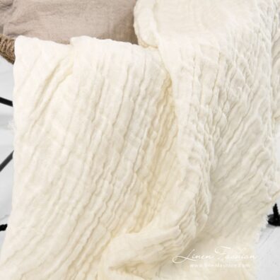 PLAZA yellowish linen blanket, washed