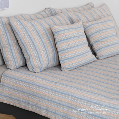 linen cotton bedlinen in stripes, duver cover in stripes.