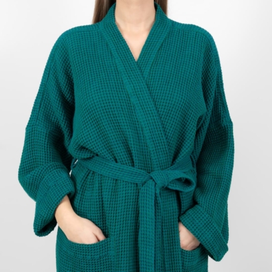linen cotton emerald bathrobe, simple collar and belt.
