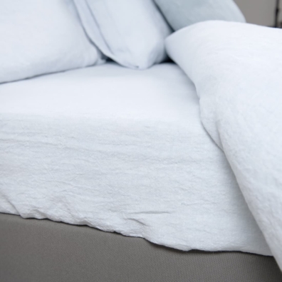 linen fitted and falt sheets in light blue