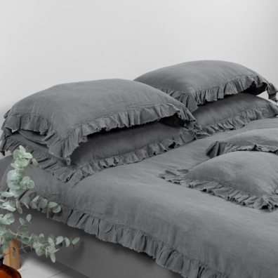 provance dark grey bedlinen with ruffles