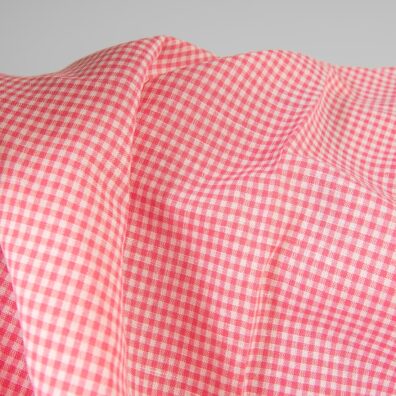 Linen cotton fabric in bright pink checks 180cm