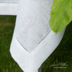 AIRA Tablecloth white