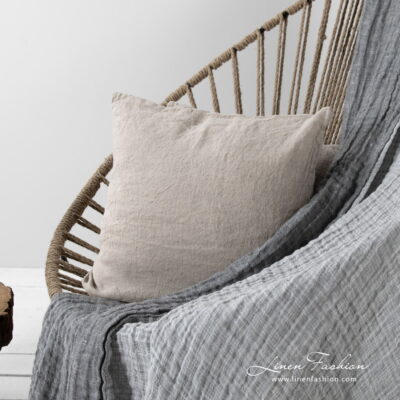 FOCUS Blanket light grey 12 Linen grey doublesided blanket with natural cushion cover from Lisa collection.