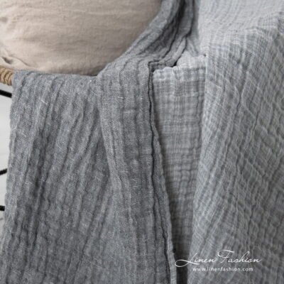 FOCUS Blanket light grey 8 Linen grey doublesided blanket, washed.