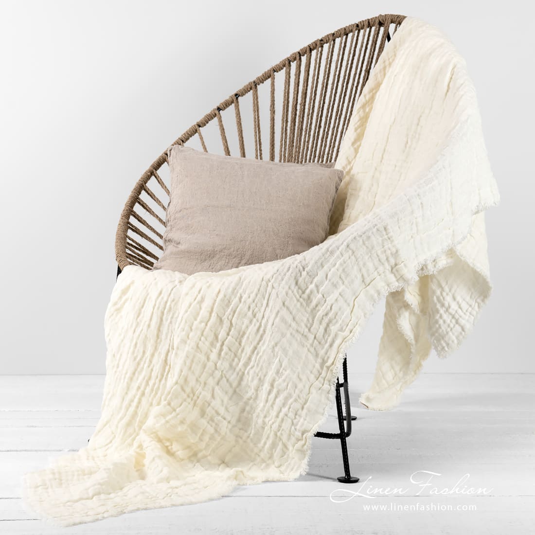 PLAZA yellowish blanket
