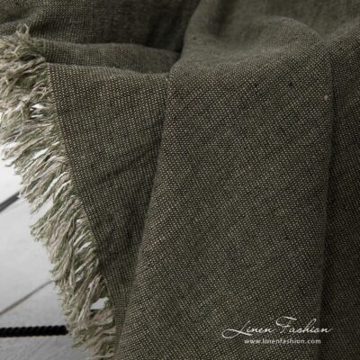 MOSSA Blanket green 8 Green linen blanket with loose fringes