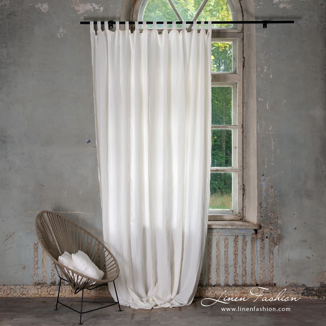 Atlanta white curtain.