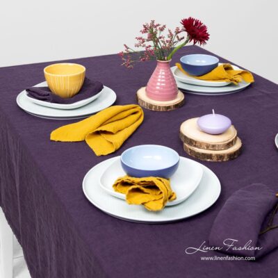 GAMMA Tablecloth purple