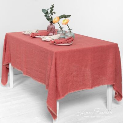 MANTIS Tablecloth red 9 MANTIS red linen tablecloth