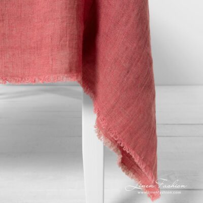 MANTIS Tablecloth red 16 MANTIS greyish red linen tablecloth with loose fringes