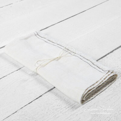 Kitchen towel No. 10 3 White kitchen towel with fringe