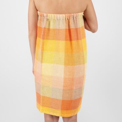 BINGO Wrap towel orange 10 orange linen wrap towel, from backside.