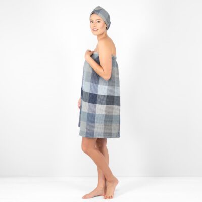 BINGO Wrap towel blue grey 8 blue grey linen wrap towel, washed.