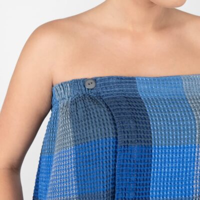 BINGO Wrap towel blue 9 blue linen wrap towel bingo with buttons.