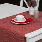 COSMOS Table runner red