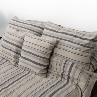 OWA Bed linen 10 Owa pillow case.