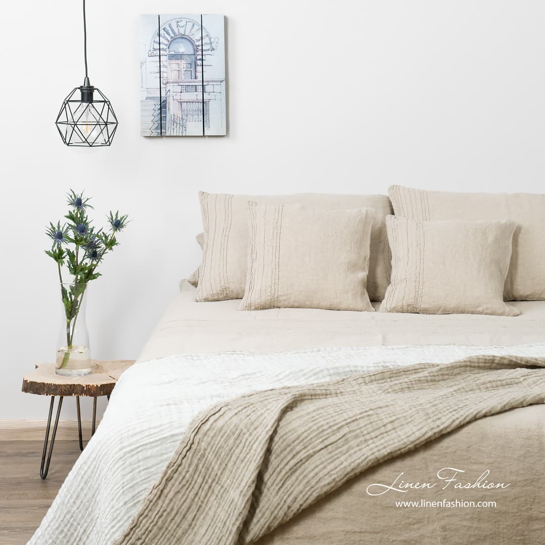 Reina bed linen.