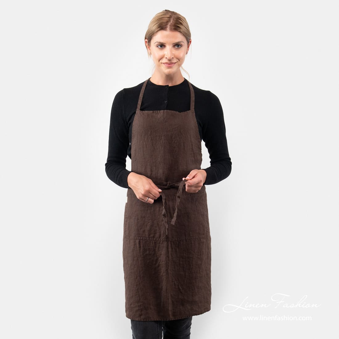 Dark Brown Apron In Linen, GAMMA Of High Quality.