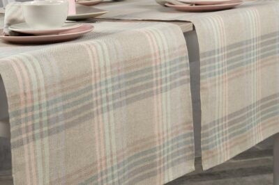 DELTA Table runner light grey 5 DELTA Table runner light grey
