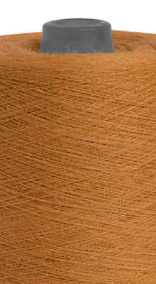 Linen yarns in burnt clay | color trend fall/winter