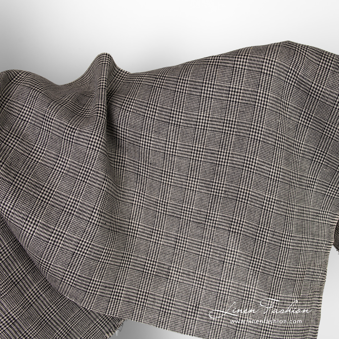 Linen fabric in black and greyish checks