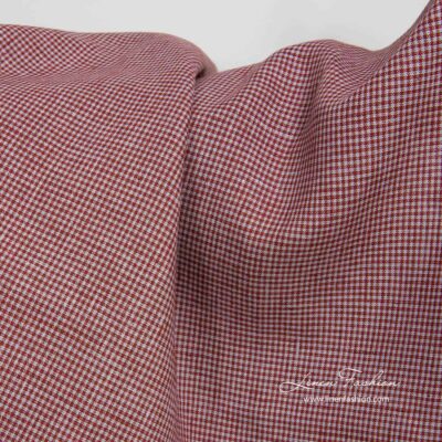 Linen fabric in tiny bordo grey checks