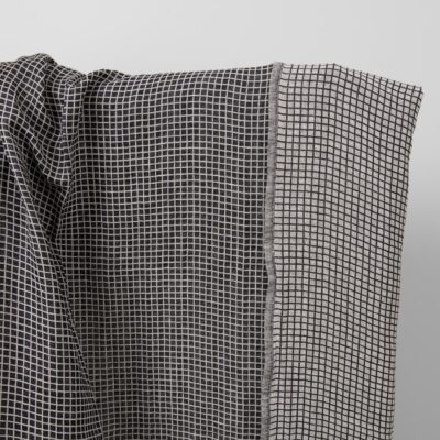 Half-linen fabric in black and white checks washed 5 Half-linen fabric in black and white checks washed