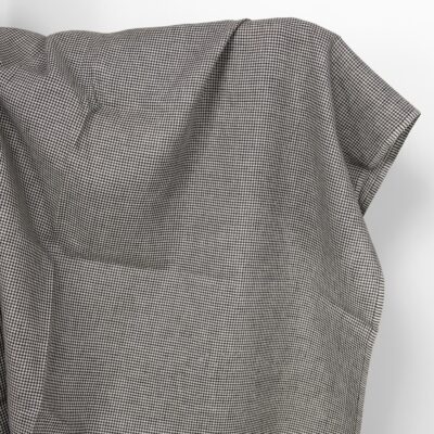 Linen fabric in natural and black checks 4 Linen fabric in natural and black checks