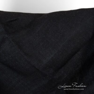 Double-sided linen fabric woven in black and dark blue yarns