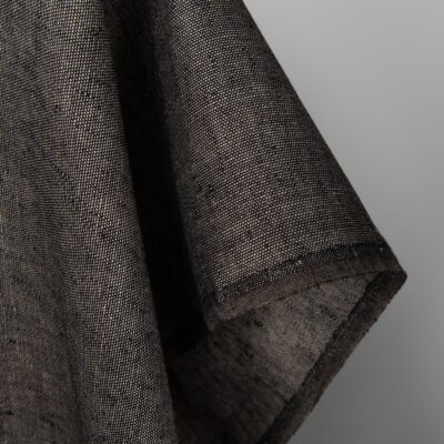 Linen fabric in natural and black pattern 8 Linen fabric in natural and black pattern, fabric edge