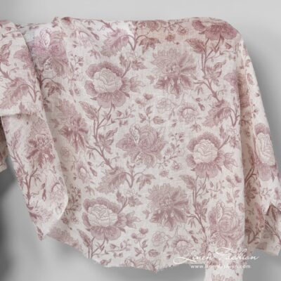 Gauzy linen fabric with printed rosy flower pattern 5 Gauzy linen fabric with printed rosy flower pattern.