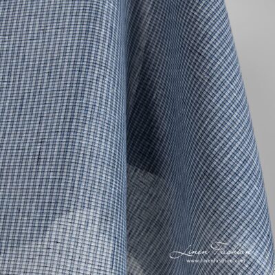 Blue linen fabric in transparent checks 6 Blue linen fabric ends