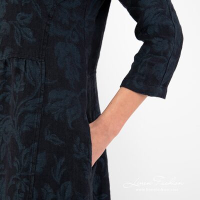 DELFINA Dress black floral 11 DELFINA dress in floral pattern.