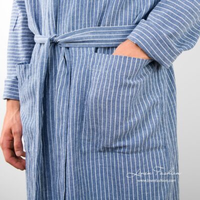 ARAS LIN Bathrobe blue 10 Blue colored linen bathrobe for men.