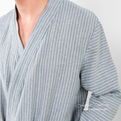 ARAS LIN Bathrobe grey 10 Aras grey linen bathrobe for men.