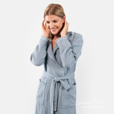 VILMA Bathrobe bluish 11 Blue linen-cotton womens bathrobe with fringes.