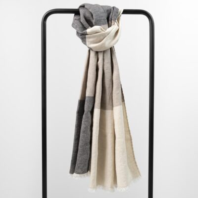 TORBY Shawl beige black 6 beige linen shawl, wide stripes