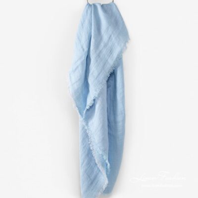 KARLA Scarf light blue 5 Linen scarf in light blue.