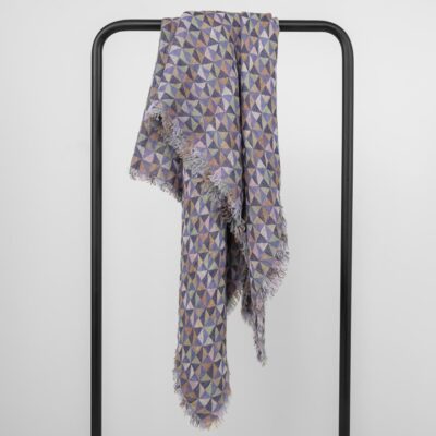 MOLI Scarf violet 4 Violet linen scarf