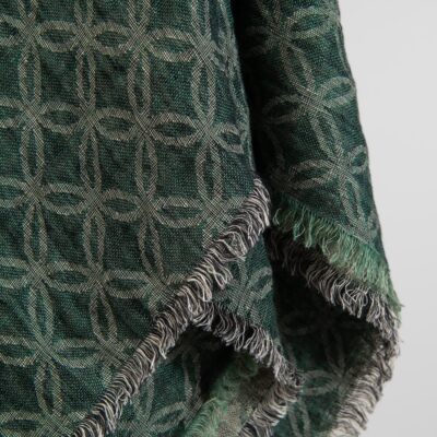 VIRGO Scarf green 6 Green black linen scarf, geometric pattern