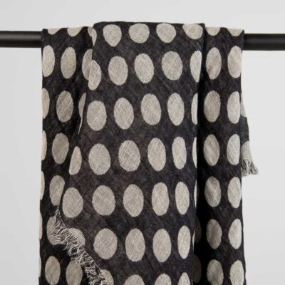 ZINA Scarf black 5 Natural and black linen scarf, jacquard