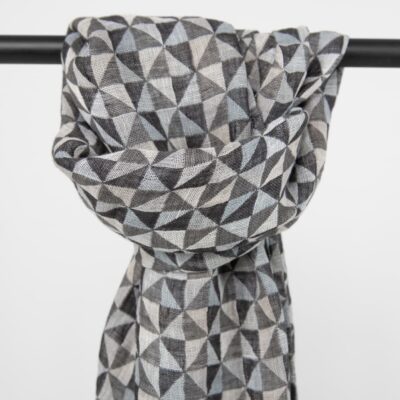 MOLI Shawl grey 5 Grey linen shawl geometric pattern